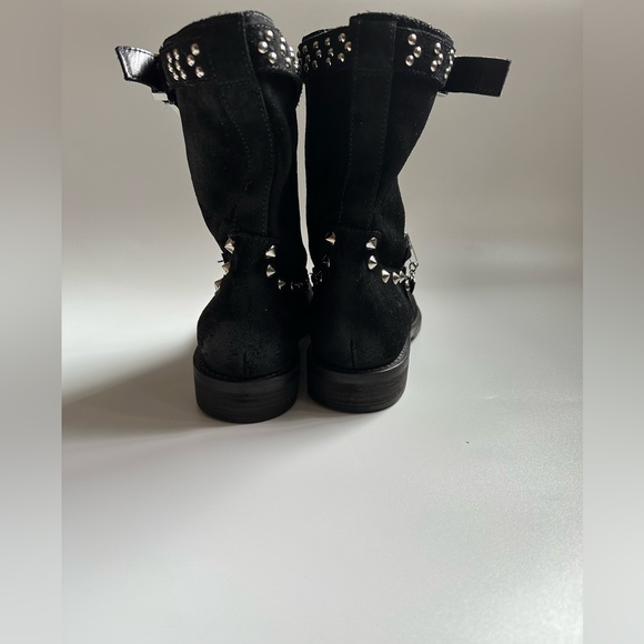 ❌❌ SOLD❌❌ Italian Suede leather Boots / TwinSet - Picture 13 of 15